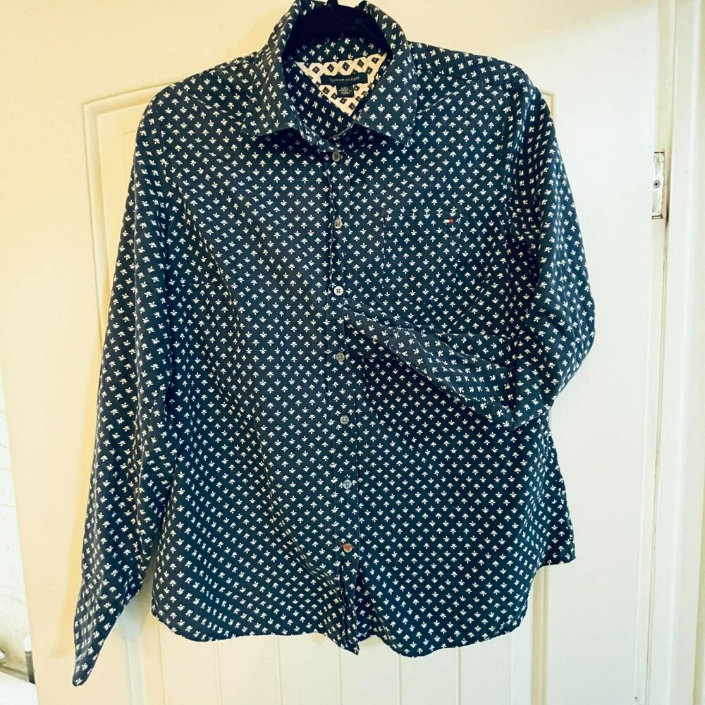 TOMMY HILFIGER 100% cotton long sleeves button down shirt preppy WOMAN S. LARGE
